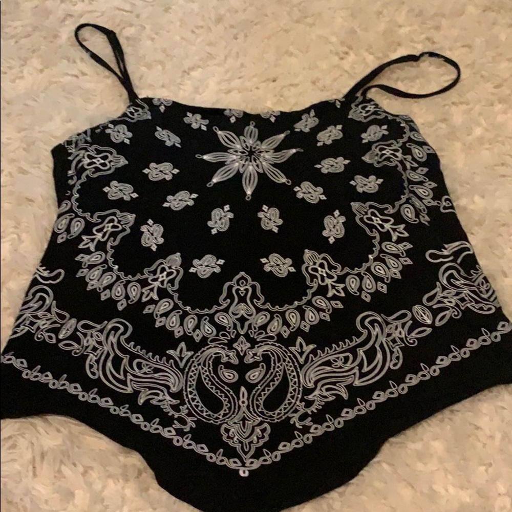 Express bandana print cropped flowy tank